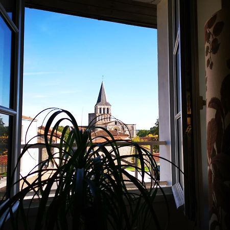 Saint-Amant-de-Boixe La Maison De Thomas מראה חיצוני תמונה